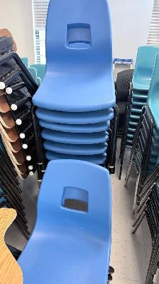 Tables d’école et chaises - Photo 8