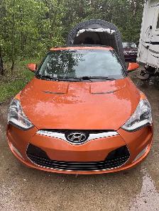2015 Hyundai Veloster - Photo 2