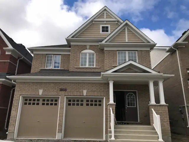 4 Bedrooms House For Rent