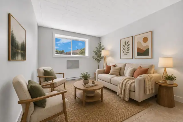 Move-In-Ready 2nd-Floor 1BR, Fully Tiled - 833 Pillette Rd