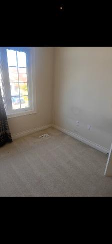 Two bedrooms available in house for rent - Photo 8