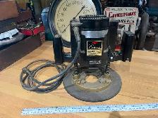 Skil Classic Series 1-3/4 HP Plunge Router Model 1835 - Photo 4