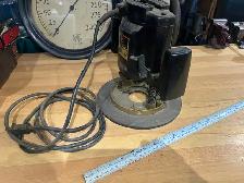 Skil Classic Series 1-3/4 HP Plunge Router Model 1835 - Photo 5
