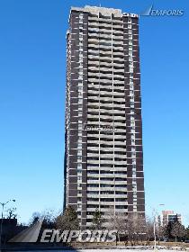 Furnished Room for rent in High rise Building Islington Subway