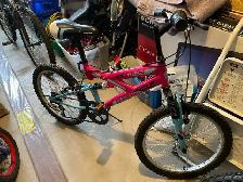 youth girls  mountain bike 20"