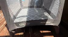Playpen - Graco Pack and Play  in carry bag - Photo 4