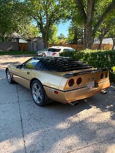 1987 Corvette - Photo 4