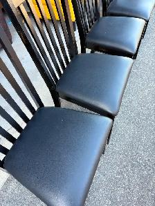 Four Matching Chairs. - Photo 6