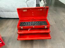 Metal tool box for sale for $25 - Photo 2
