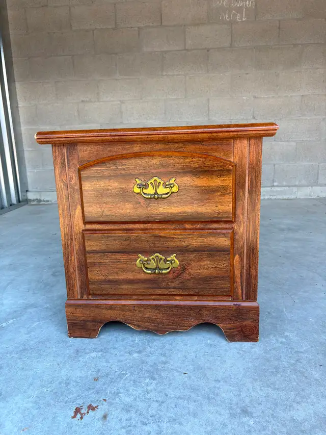 Single Side Table