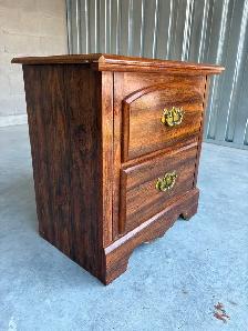 Single Side Table - Photo 3
