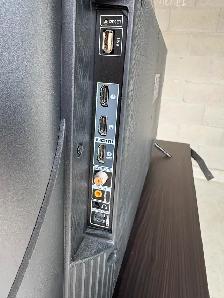 32' Smart TV - Photo 6