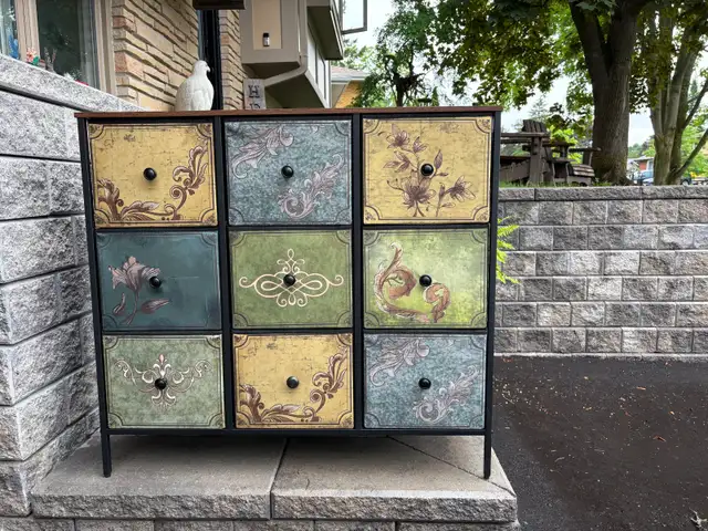 Beautiful 9 Drawer Cabinet
