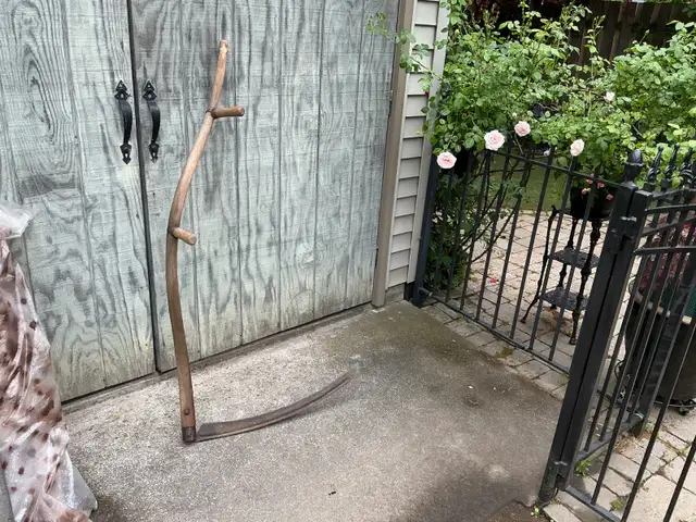 Antique Working Scythe or Wall Decor !