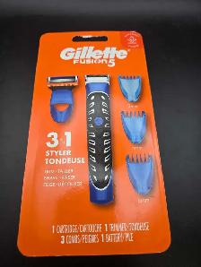 NEW Gillette Fusion 5 3in1 Electric Shaver