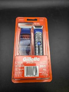 NEW Gillette Fusion 5 3in1 Electric Shaver - Photo 2
