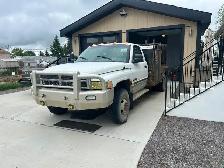 Welding Truck with Deck