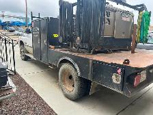 Welding Truck with Deck - Photo 3
