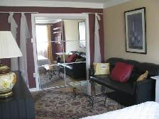 Nice rooms available for student, professional non smoker! - Photo 9