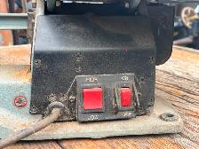 Delta 16' Scroll Saw, 2 Speed, Model #40-560C - Photo 5