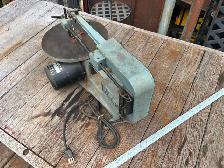 Delta 16' Scroll Saw, 2 Speed, Model #40-560C - Photo 8