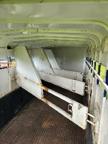 4 Horse Slant with Tack Area - Photo 7