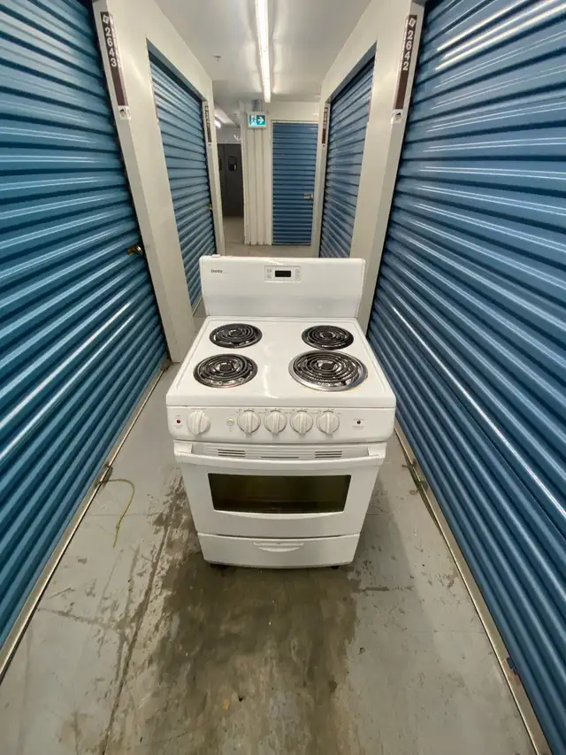APARTMENT ELECTRIC STOVE