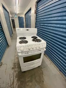 APARTMENT ELECTRIC STOVE - Photo 3