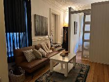 SEPTEMBER 1ST: Furnished uptown Junior one-bedroom, to call home - Photo 2
