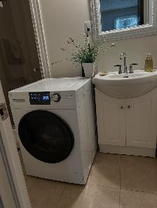 SEPTEMBER 1ST: Furnished uptown Junior one-bedroom, to call home - Photo 9