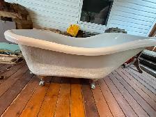Bain sur patte de 67'' X 28'' X 31'' de haut. - Photo 2