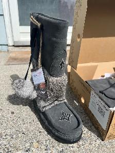 make offer: manitobah mukluks winter boots - Photo 3