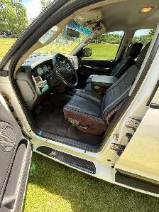 2003 Dodge 3500 DRW Cummins – Rust-Free Time Capsule - Photo 8