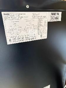 DANBY 20" 4.4 CUBIC FEET COMPACT REFRIGERATOR - Photo 4