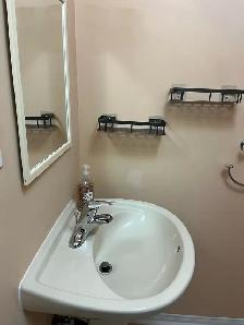1 bedroom basement apartment - Photo 9