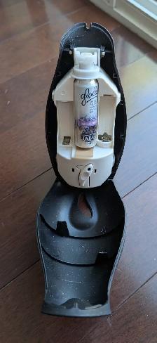 Glade Automatic Air Freshener Spray Black Vase Like New Conditio - Photo 2