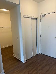 1Bdrm   Den, 2 Full Bath Condo for Rent - Photo 5