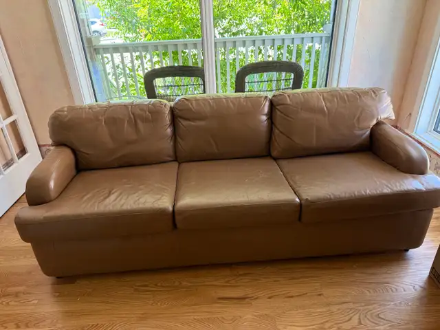 Free 7 ft comfy Italian leather sofa, Tuscany NW