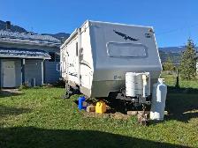 TRAVEL TRAILER FOR SALE - Photo 3