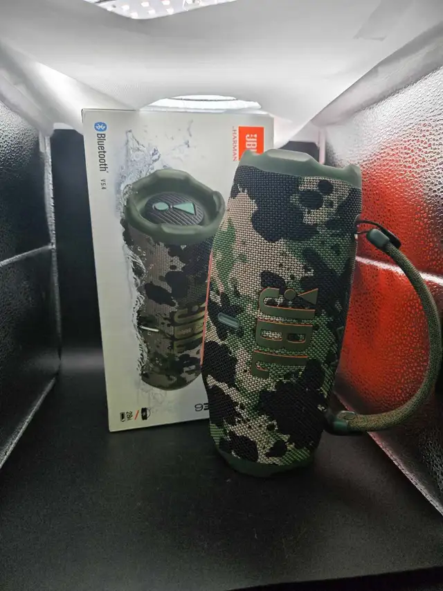 JBL CHARGE 6 Bluetooth speaker