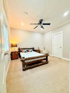 private spacious Fully furnished room with private washroom - Photo 4
