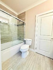 private spacious Fully furnished room with private washroom - Photo 7