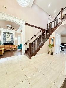 private spacious Fully furnished room with private washroom - Photo 10