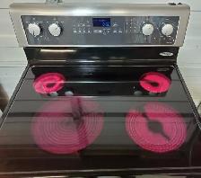 Whirlpool Smooth Top Stove - Stainless steel, Digital controls - Photo 4