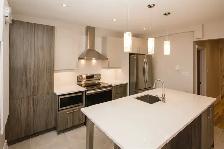 Ground Floor 4 1/2 with Yards - 4 1/2 RDC avec des Cours