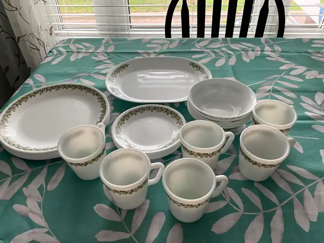 Retro 1970 Corelle Dishes