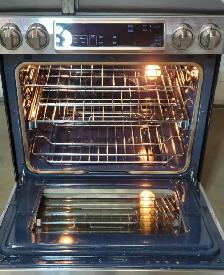 Samsung Stove - Insert, Smooth Top, Stainless - Photo 3