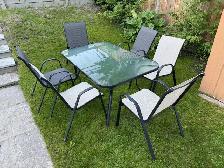 Patio Table & 6 Chairs