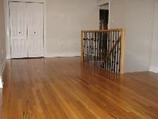 Large Renovated 3-BR 2 Floors - Grand Rénové 3 Chambres 2 Étages - Photo 4
