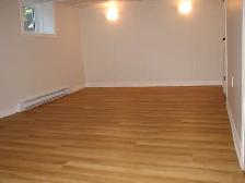Large Renovated 3-BR 2 Floors - Grand Rénové 3 Chambres 2 Étages - Photo 12